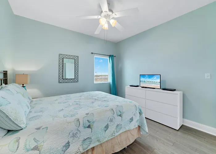 Lighthouse 1512 * Gulf Shores